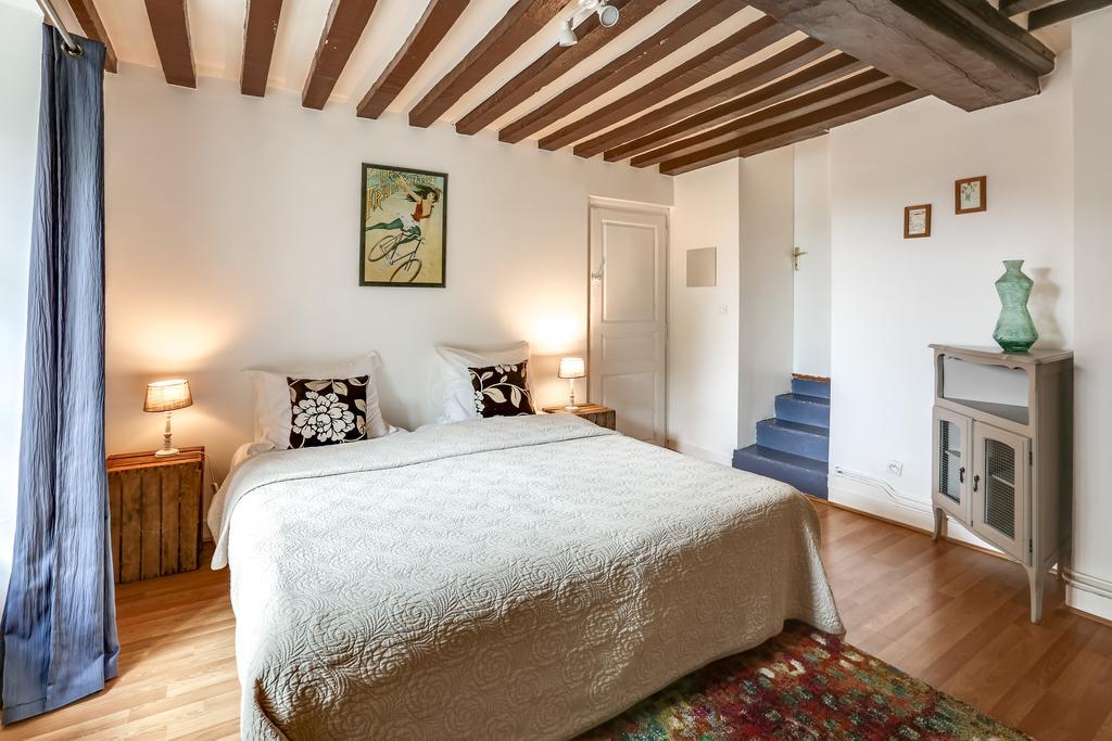 Chateau Turgot Gites Bons-Tassily Kültér fotó